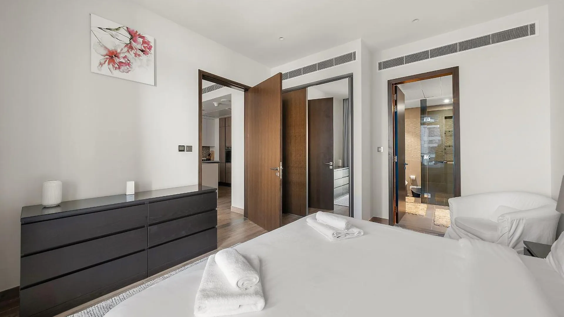 Vayk - Elegant 1 Bd With Scenic Marina Views Apartment Dubai United Arab Emirates