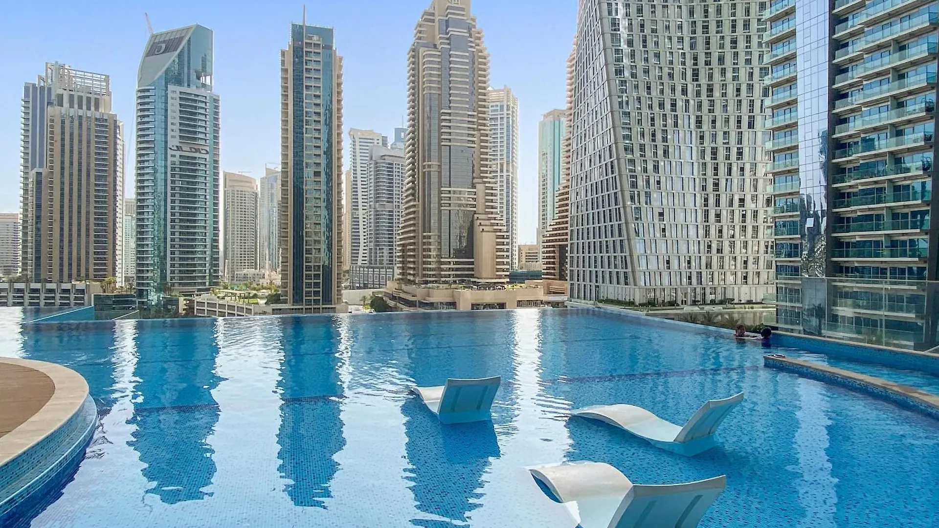 Vayk - Elegant 1 Bd With Scenic Marina Views Apartment Dubai